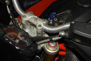 Aprilia Dorsoduro 750 2011 CARBON !-thumb-14