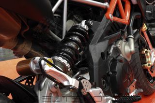 Aprilia Dorsoduro 750 2011 CARBON !-thumb-16