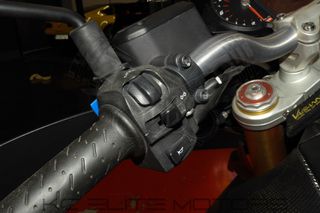 Aprilia Dorsoduro 750 2011 CARBON !-thumb-17