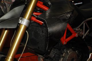 Aprilia Dorsoduro 750 2011 CARBON !-thumb-11