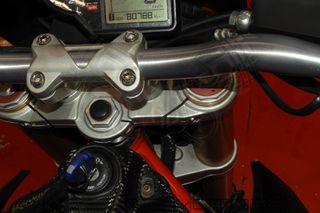 Aprilia Dorsoduro 750 2011 CARBON !-thumb-24