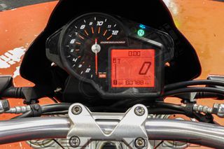 Aprilia Dorsoduro 750 2011 CARBON !-thumb-10