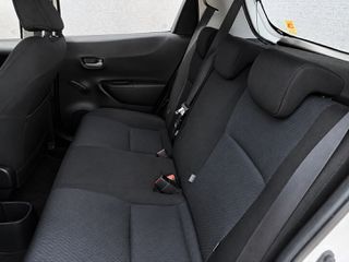 Toyota Yaris 2013 1.5 Hybrid Style-thumb-5