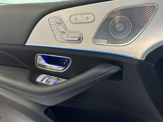 Mercedes-Benz GLE Coupe 2024 de Plug in Hybrid AMG Panorama Airmatic Distronic 22''-thumb-43