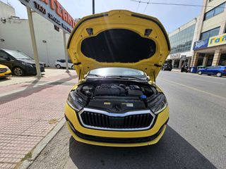 Skoda Octavia 2021 cng (144)-thumb-4