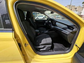 Skoda Octavia 2021 cng (144)-thumb-12