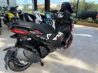 Aprilia SR GT 200 2025 REPLICA-thumb-4
