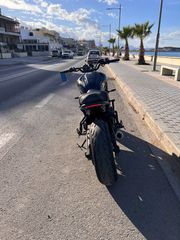 Yamaha XSR 700 2022-thumb-13