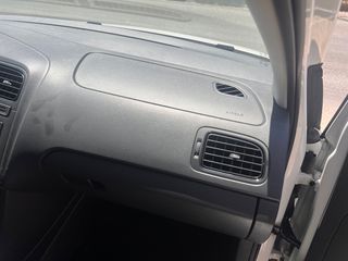 Volkswagen Polo 2014-thumb-24