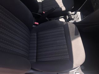 Volkswagen Polo 2014-thumb-28