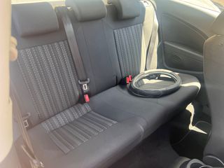 Volkswagen Polo 2014-thumb-31