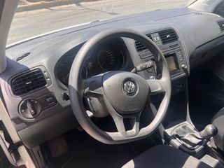 Volkswagen Polo 2014-thumb-32