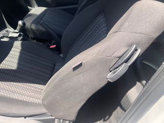 Volkswagen Polo 2014-thumb-36