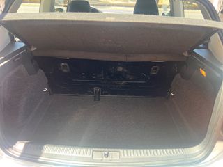 Volkswagen Polo 2014-thumb-37
