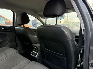 Renault Megane 2017-thumb-12