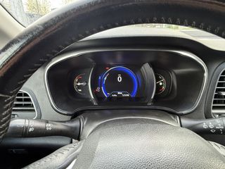 Renault Megane 2017-thumb-14