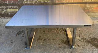 Τραπέζι Χαμηλό Ανοξείδωτο 105x80x43Cm - Μεταχειρισμένο.