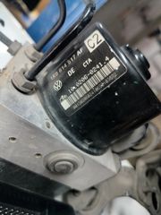 ΜΟΝΑΔΑ ABS SKODA OCTAVIA VW GOLF 5 GTI JETTA TOURAN EOS GOLF PLUS SEAT LEON 2004-2011 ΜΕ ΚΩΔ: 1K0614517AF 1K0907379AC C2