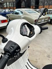 Vespa GTS Super Sport 125 2026 E5+ ATOKA KAI ME ΔΙΠΛΩΜΑ ΑΥΤΟΚΙΝΗΤΟΥ-thumb-4