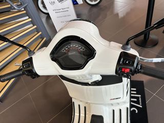 Vespa GTS Super Sport 125 2026 E5+ ATOKA KAI ME ΔΙΠΛΩΜΑ ΑΥΤΟΚΙΝΗΤΟΥ-thumb-8