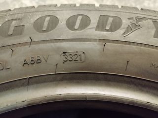 Ελαστικά 215-65-16C GOODYEAR 2 Τεμ.-thumb-3