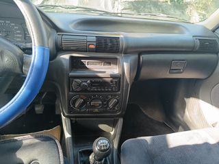 Opel Astra 1996-thumb-16