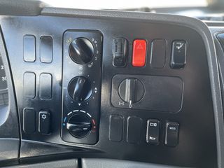 Καρότσα Κουρτίνα Mercedes-Benz 2014 AXOR 1833-thumb-20