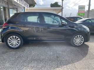 Peugeot 208 2018 SIGNATURE 1.2-thumb-16
