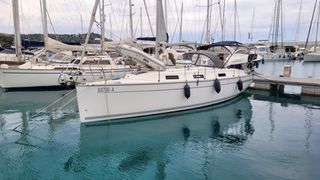 Bavaria 2012 32 Cruiser-thumb-2