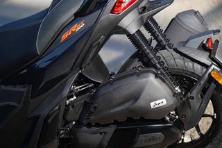 Aprilia SR GT 200 2026 Ε5+ ΕΤΟΙΜΟΠΑΡΑΔΟΤΟ-thumb-5