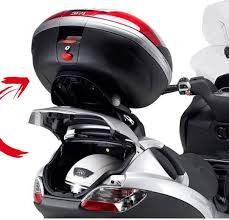 Piaggio XEvo 250 2015-thumb-4