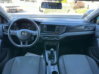 Volkswagen Polo 2019-thumb-6