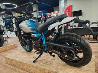 Royal Enfield Guerillia 450 2025 BRAVA BLUE !!! ΕΤΟΙΜΟΠΑΡΑΔΟΤΟ !!-thumb-4