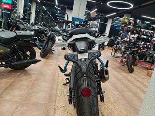 Royal Enfield Guerillia 450 2025 BRAVA BLUE !!! ΕΤΟΙΜΟΠΑΡΑΔΟΤΟ !!-thumb-5