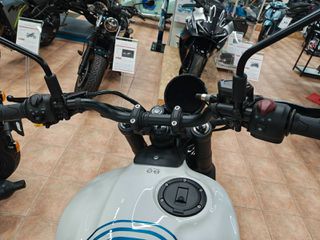 Royal Enfield Guerillia 450 2025 BRAVA BLUE !!! ΕΤΟΙΜΟΠΑΡΑΔΟΤΟ !!-thumb-8