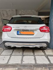 Mercedes-Benz GLA 200 2015