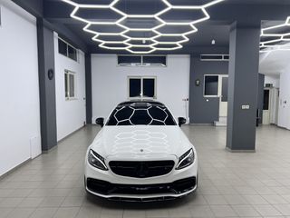 Mercedes-Benz C 250 2017 AMG C63s Look 4matic-thumb-5