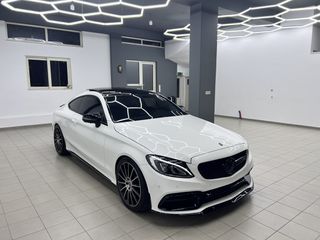 Mercedes-Benz C 250 2017 AMG C63s Look 4matic-thumb-6