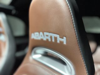 Abarth 595C 2023 TURISMO ΣΥΛΛΕΚΤΙΚΟ ΤΕΛΕΥΤΑΙΑΣ ΠΑΡΑΓΩΓΗΣ ΑΝΑΛΥΣΗ ΦΠΑ-thumb-38