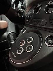Abarth 595C 2023 TURISMO ΣΥΛΛΕΚΤΙΚΟ ΤΕΛΕΥΤΑΙΑΣ ΠΑΡΑΓΩΓΗΣ ΑΝΑΛΥΣΗ ΦΠΑ-thumb-44