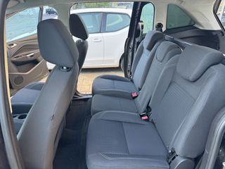 Ford Grand C-Max 2017-thumb-11