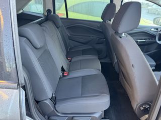 Ford Grand C-Max 2017-thumb-13