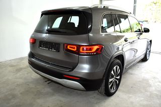 Mercedes-Benz GLB 200 2022 1.33cc STYLE DARK NIGHT 7G/TRONIC AUTOMATIC-F1 PADS EURO6-thumb-10
