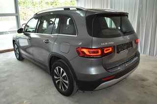 Mercedes-Benz GLB 200 2022 1.33cc STYLE DARK NIGHT 7G/TRONIC AUTOMATIC-F1 PADS EURO6-thumb-12