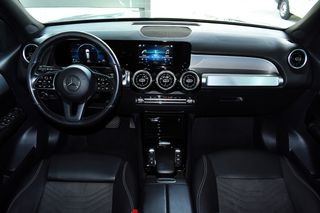 Mercedes-Benz GLB 200 2022 1.33cc STYLE DARK NIGHT 7G/TRONIC AUTOMATIC-F1 PADS EURO6-thumb-26