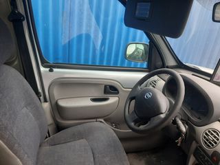 Nissan kubistar-thumb-1