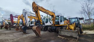 Εκσκαφέας Με Λάστιχα Liebherr 2011 A904 C