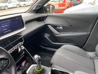 Peugeot 208 2024 GT 1.2-thumb-13