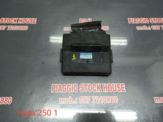 ΕΓΚΕΦΑΛΟΣ KAWASAKI NINJA 250 ΣΕ ΑΡΙΣΤΗ ΚΑΤΑΣΤΑΣΗ!! PIAGGIO STOCK HOUSE! ΝΟ.1 ΣΕ ΟΛΗ ΤΗΝ ΕΛΛΑΔΑ!!