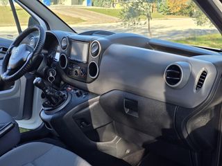 Citroen Berlingo 2011-thumb-10